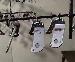 汽車小零件電(dian)泳陶化