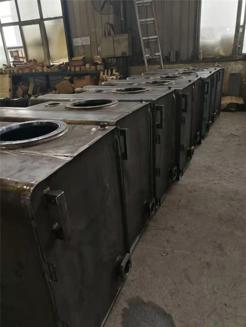 7工程車液壓(yā)油箱（熱闆）陶(táo)化